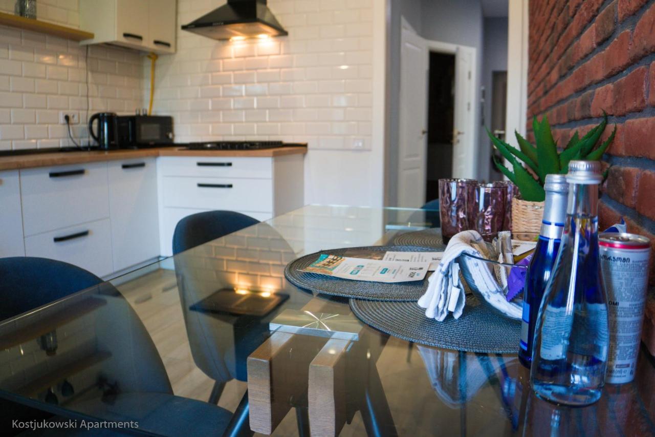 Apart-Hotel Kostjukowski Apartments Nizhynska 17 ลวีฟ ภายนอก รูปภาพ