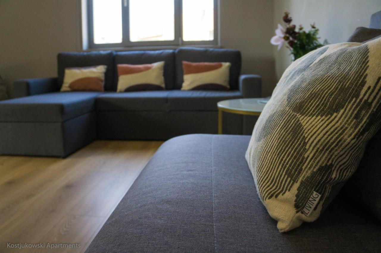 Apart-Hotel Kostjukowski Apartments Nizhynska 17 ลวีฟ ภายนอก รูปภาพ