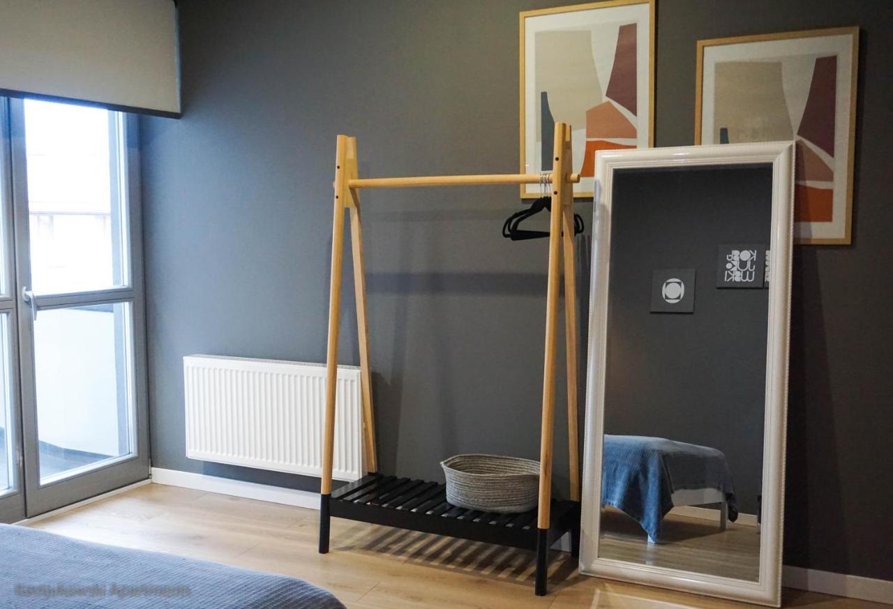 Apart-Hotel Kostjukowski Apartments Nizhynska 17 ลวีฟ ภายนอก รูปภาพ
