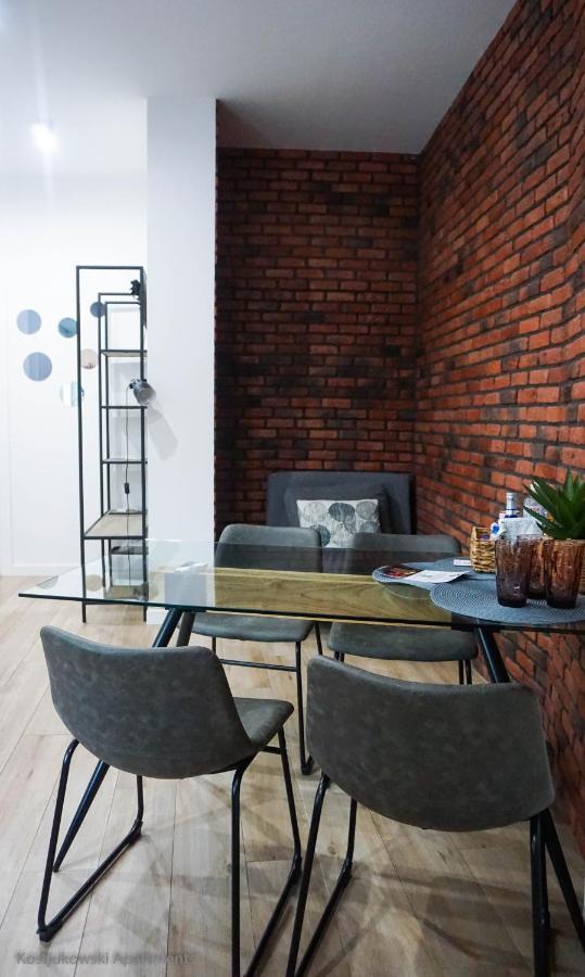 Apart-Hotel Kostjukowski Apartments Nizhynska 17 ลวีฟ ภายนอก รูปภาพ