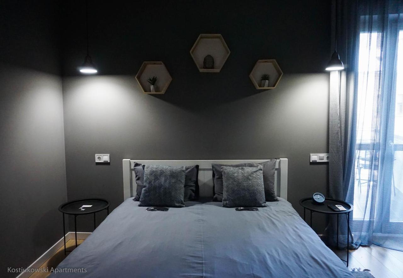 Apart-Hotel Kostjukowski Apartments Nizhynska 17 ลวีฟ ภายนอก รูปภาพ